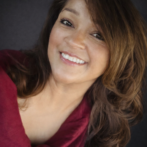 Daisy Gutierrez Photo