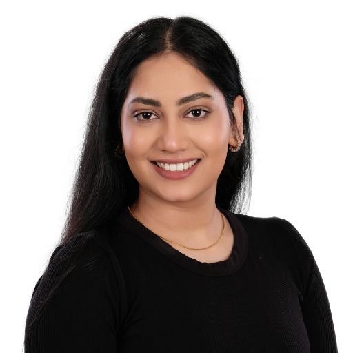 Simran Kaur Photo