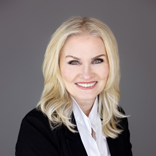 Louise McKnight Photo